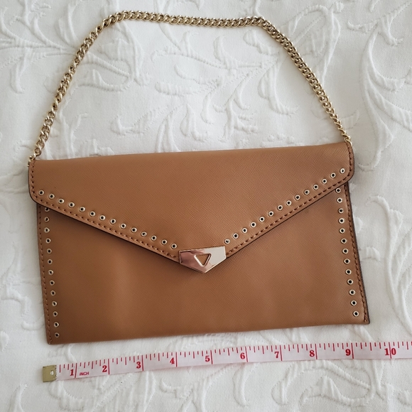 BRAND NEW Authentic Guess Clutch - Picture 6 of 6